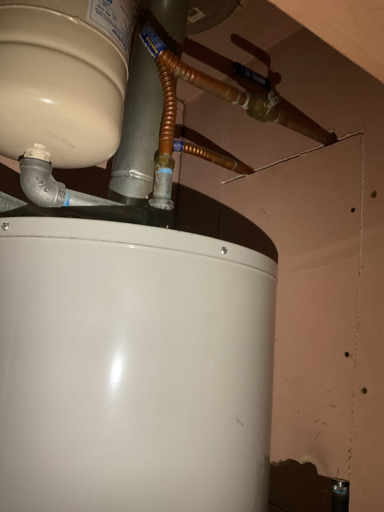 How Hard Water Can Ruin Your Water Heater: Tips